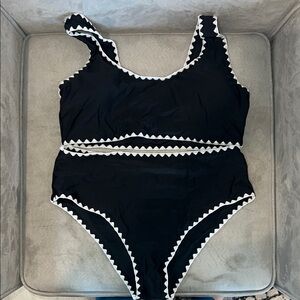 SHEIN Black and White Bikini Set Swimwear